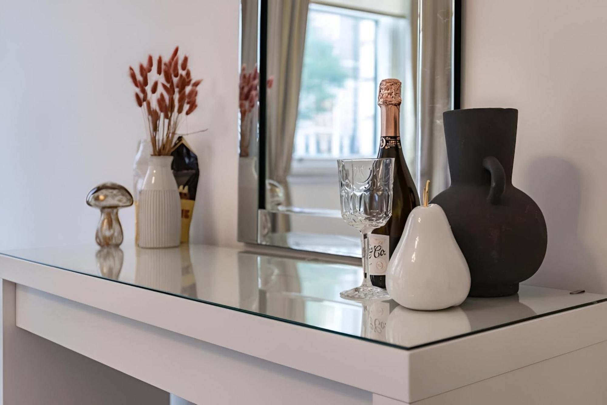 Luxury London 3 Bedroom Duplex With Pool Table - 4Hs Exterior photo