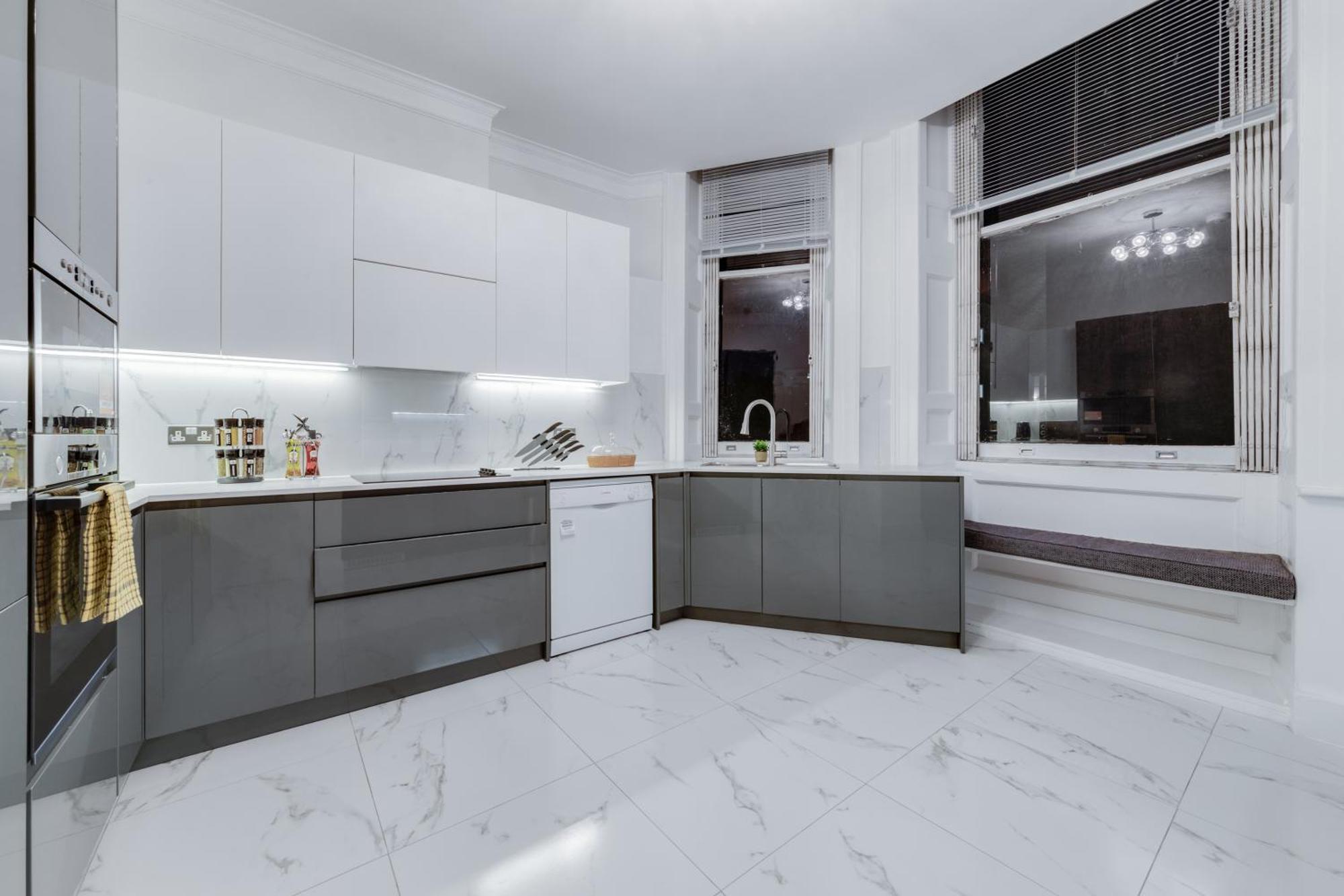 Luxury London 3 Bedroom Duplex With Pool Table - 4Hs Exterior photo